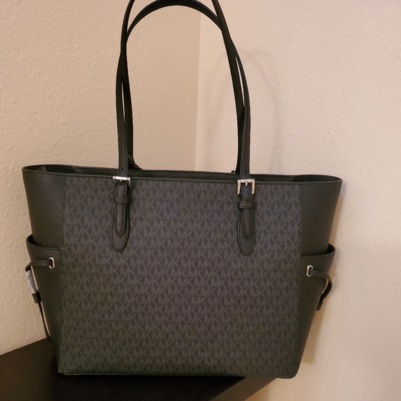 Michael kors Gilly Drawstring Large Top Zip Tote - Picture 5 of 9